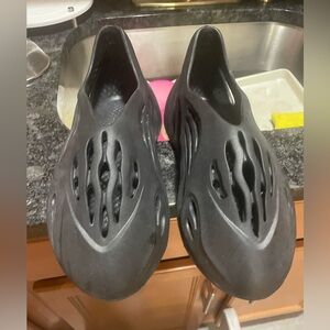 Adidas Yeezy foam runners